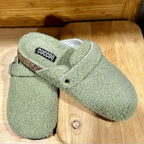 CUCCOO Fuzzy Olive Green Boston Clog Size 7 - Picture 7 of 12